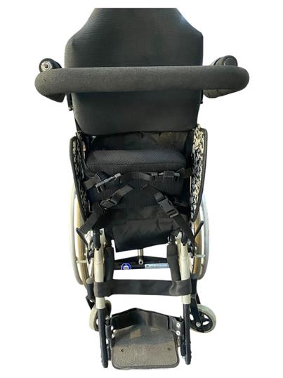 2. EL LEVO ÇOCUK AYAĞA KALDIRMA TEKERLEKLİ SANDALYE 