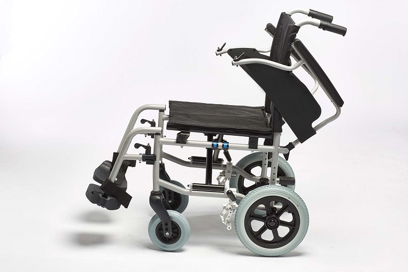 LEO 121 Refakatçi Manuel Tekerlekli Sandalye LEO 121 Refakatçi Manuel Tekerlekli Sandalye